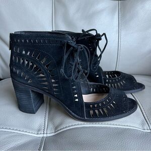 Vince Camuto Women’s Sandals Sz 9 M Tarita Cutout Lace-Up Black Suede Block Heel